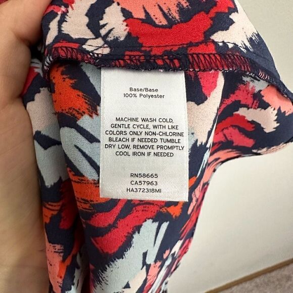 NWT Halogen Womens Boho Floral Tank Blouse Shirt Sleeveless Asymmetrical size sm - Picture 5 of 6